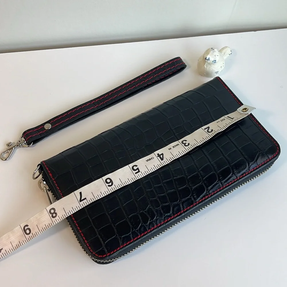 Roger Ximenez Mock Croc Black Women's Leather Clutch New Without Tag 🏷️